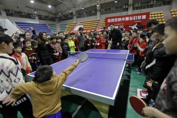 通过电视 通过电视