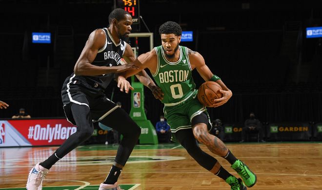 场上最引人 场上最引人