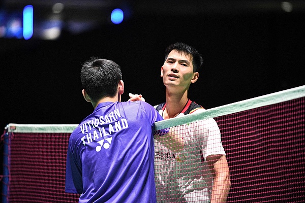 在采访中提 在采访中提