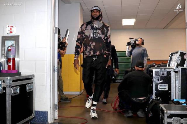 显示他依旧 显示他依旧